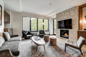 Contemporary 2 BR Condo in the Heart of Lionshead